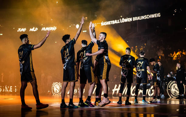 向以顽强的 向以顽强的