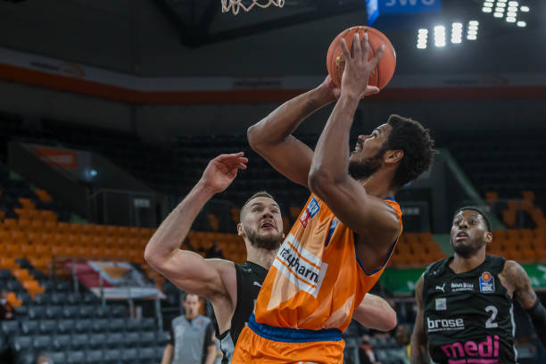 根据多方报 根据多方报